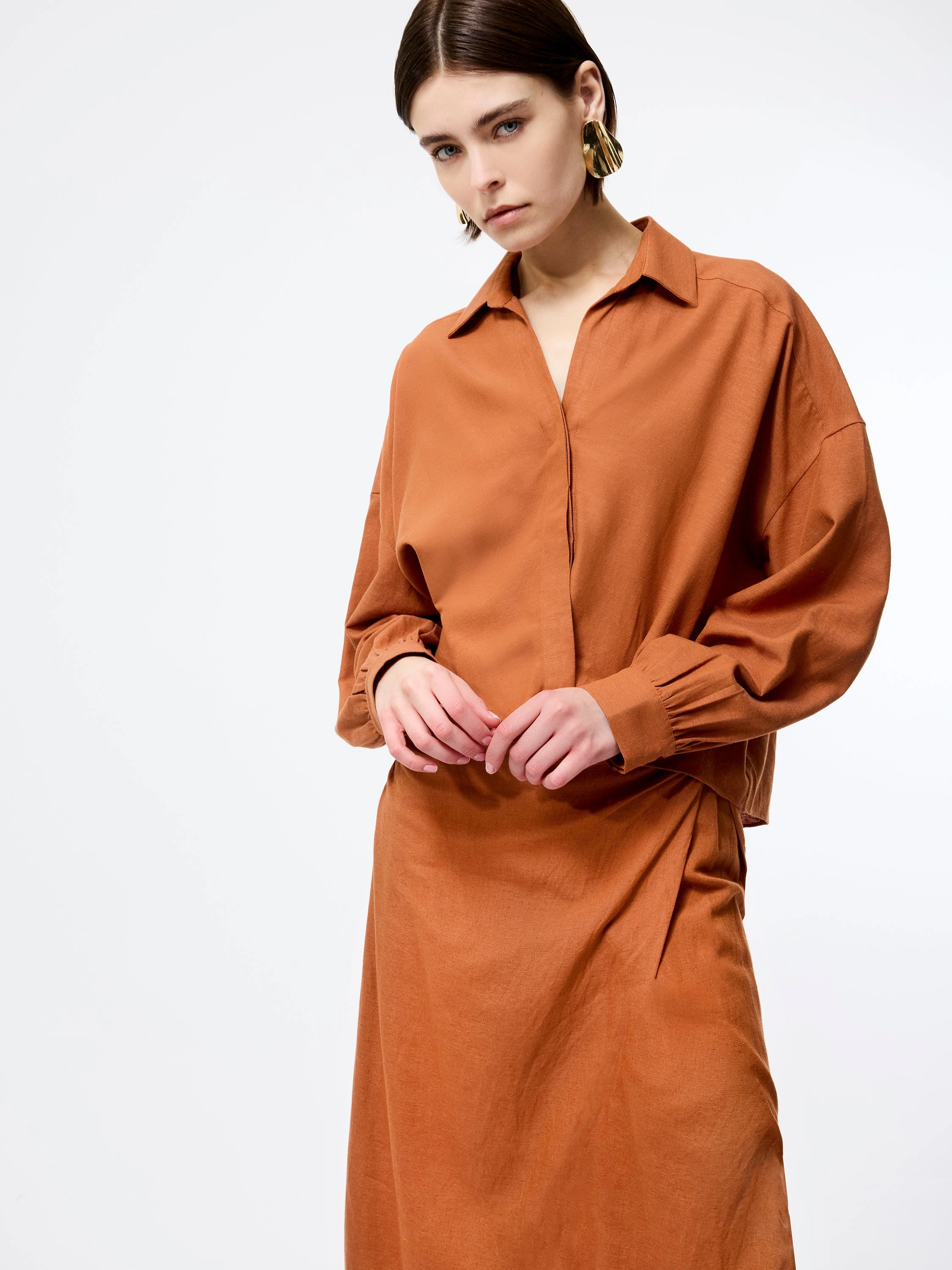 Ariette Linen Blend Long Sleeve Tuck Shirt