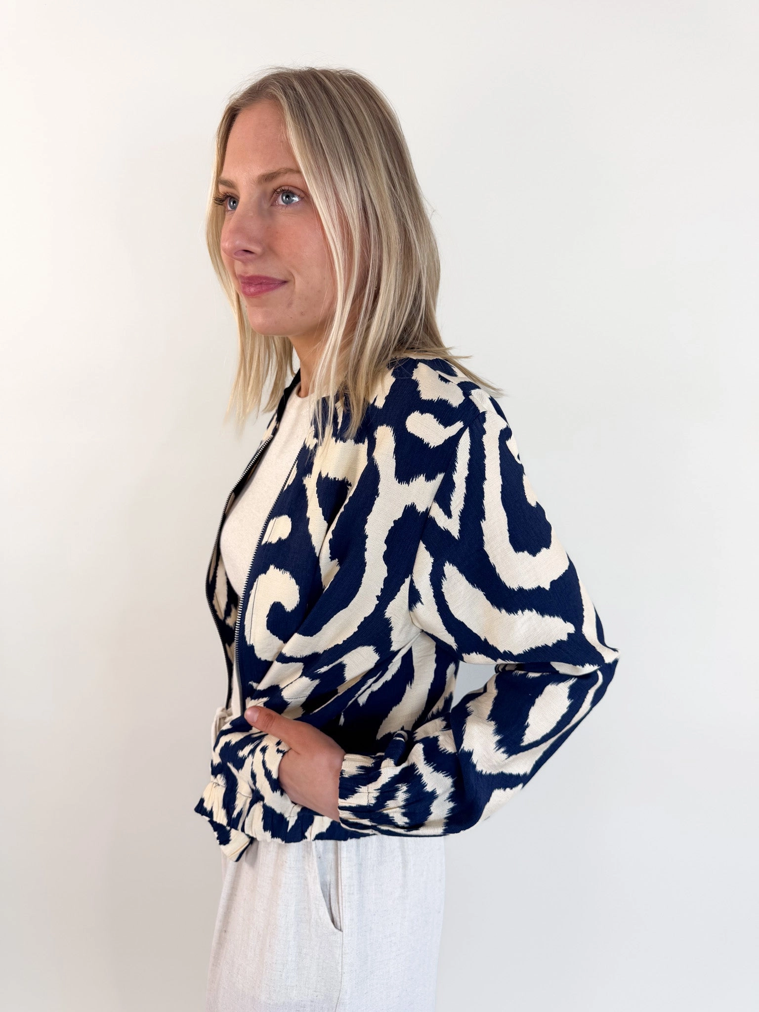 Thais Printed Woven Jacket