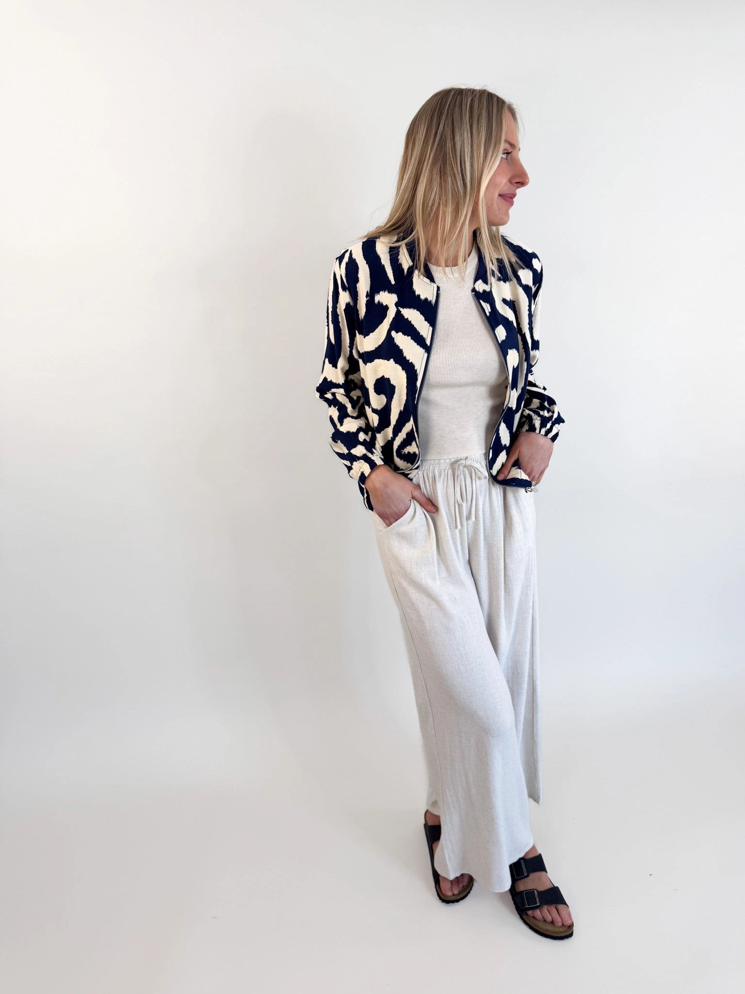 Thais Printed Woven Jacket