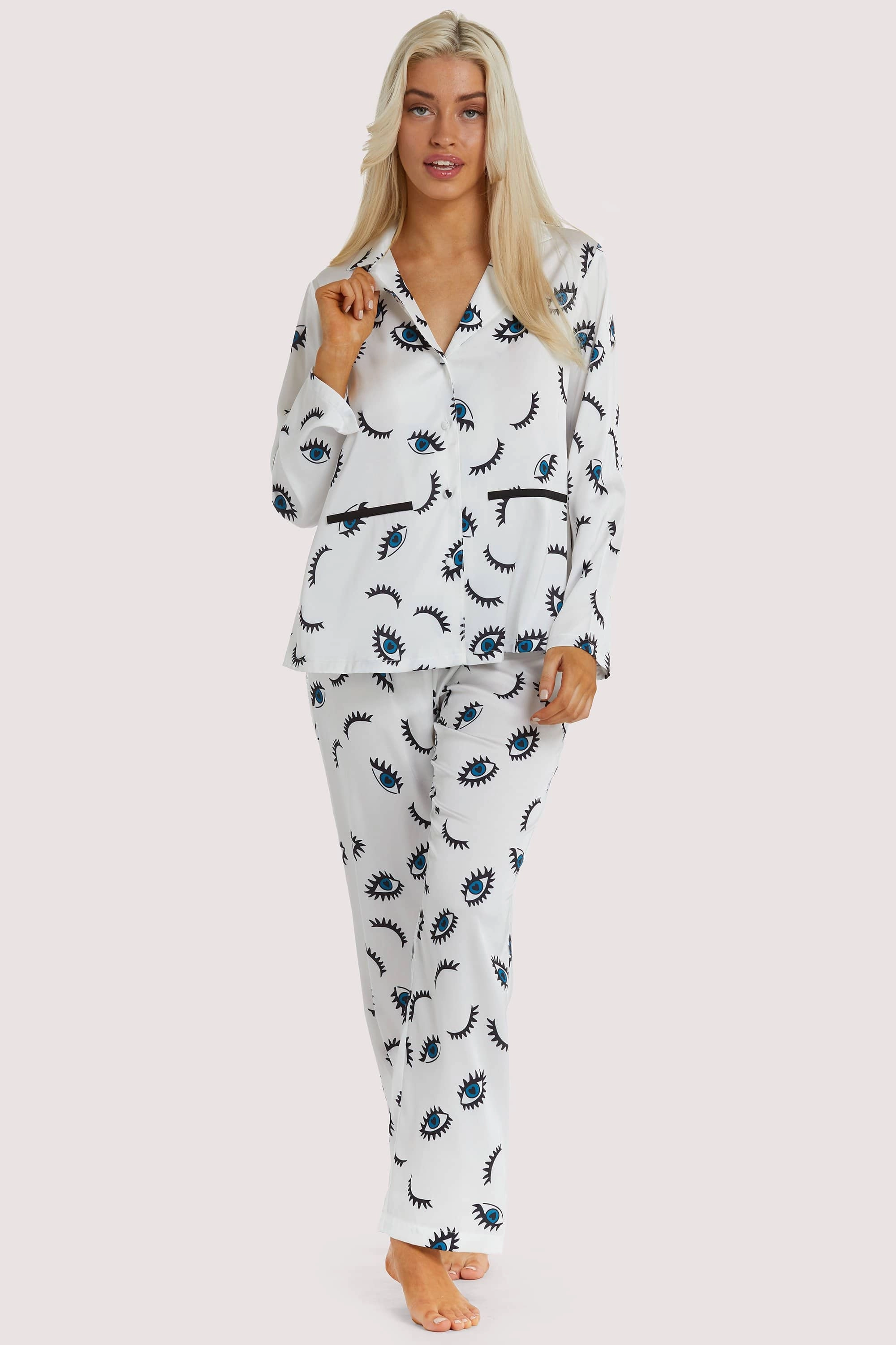 Winking Eye Print Satin Pyjama Set